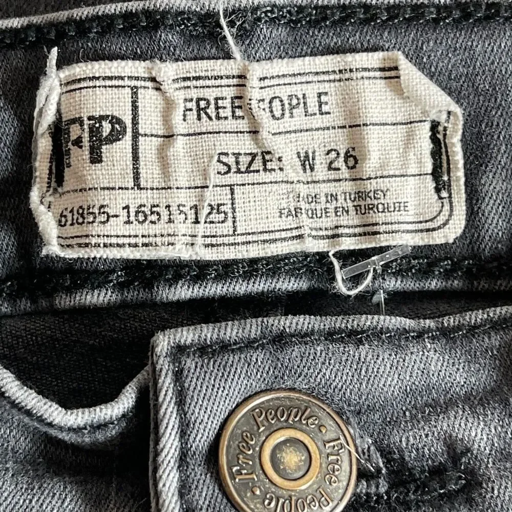 Free People‎ Busted Knee Distressed Black Jeans